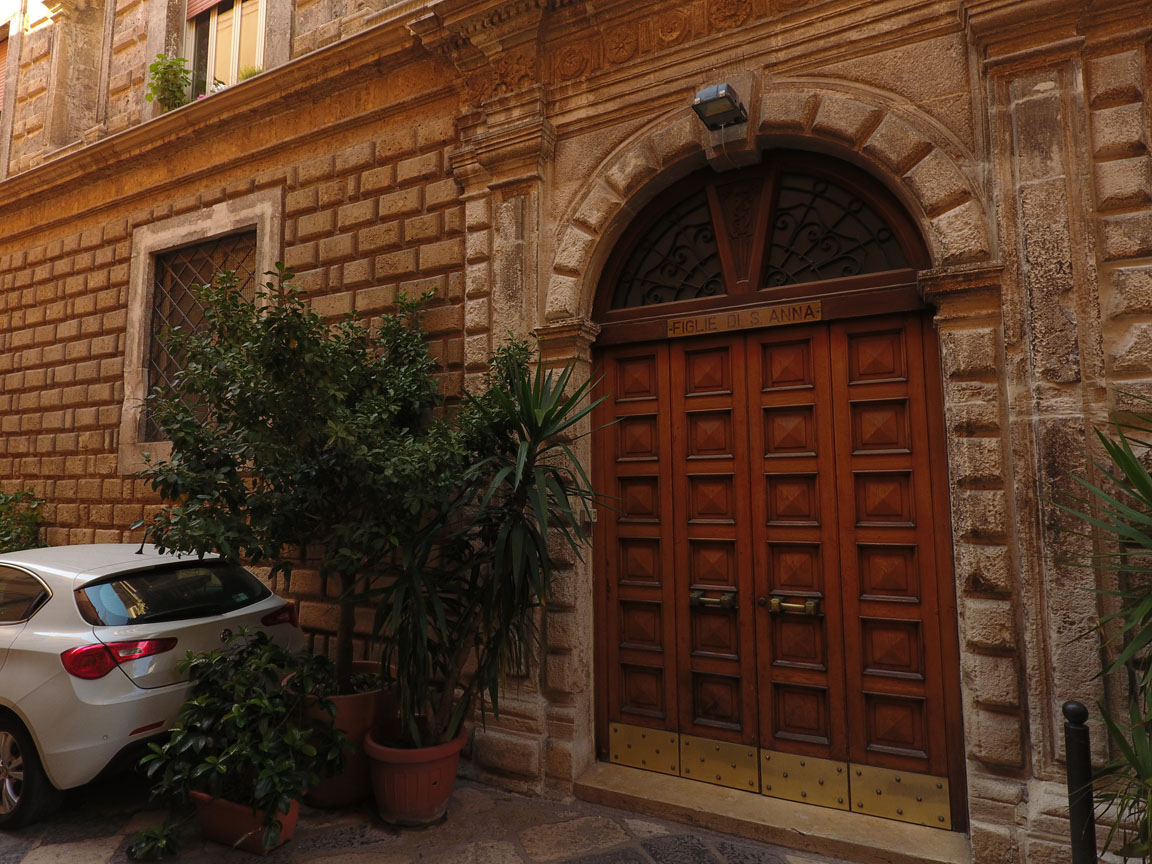 Palazzo Diana - Istituto 