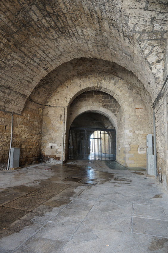 Arco Sant’Antonio Abate (U’Arche de Sand’Andene Gnore)