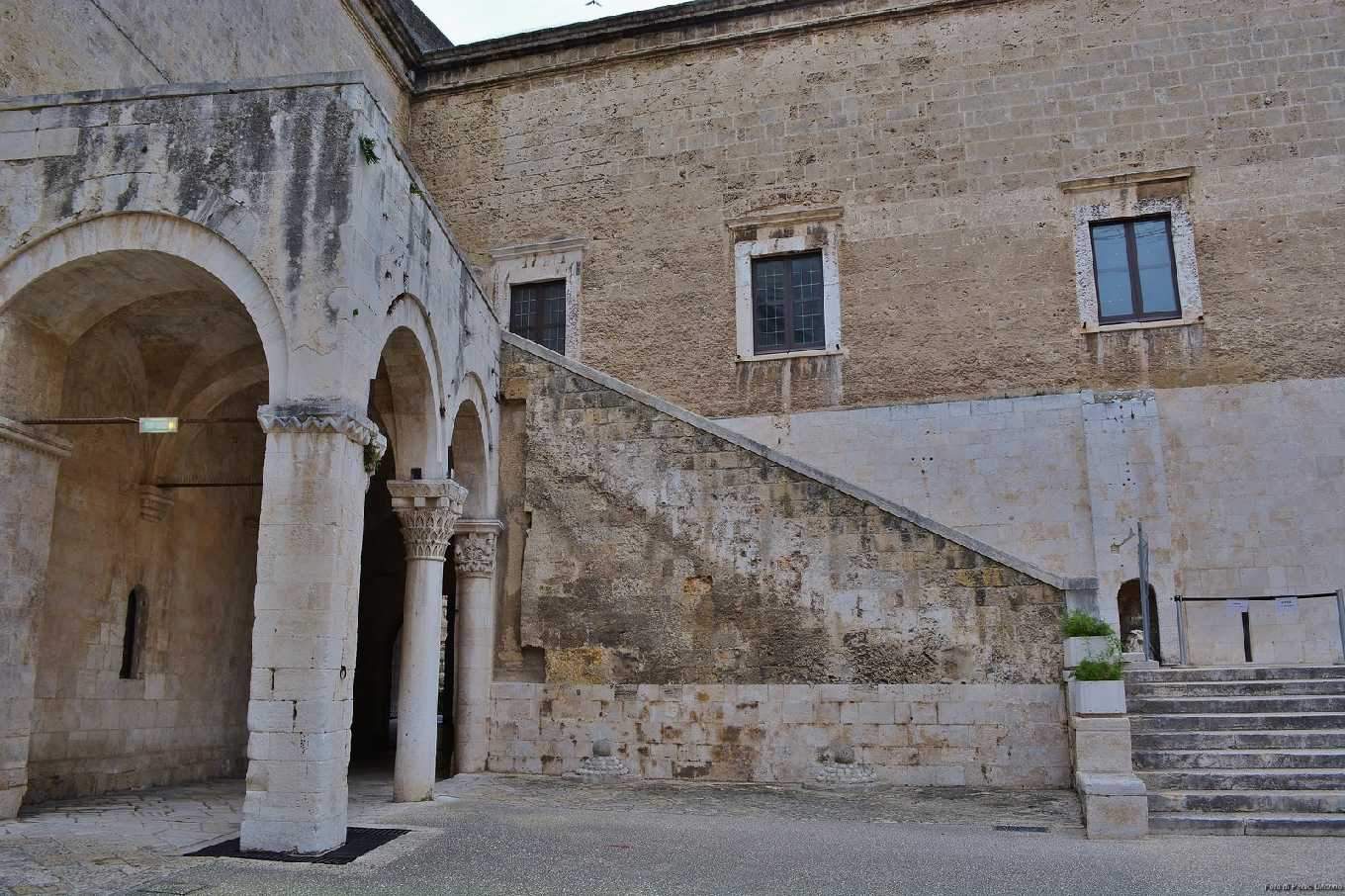 Castello Normanno-Svevo e giardini Isabella d'Aragona