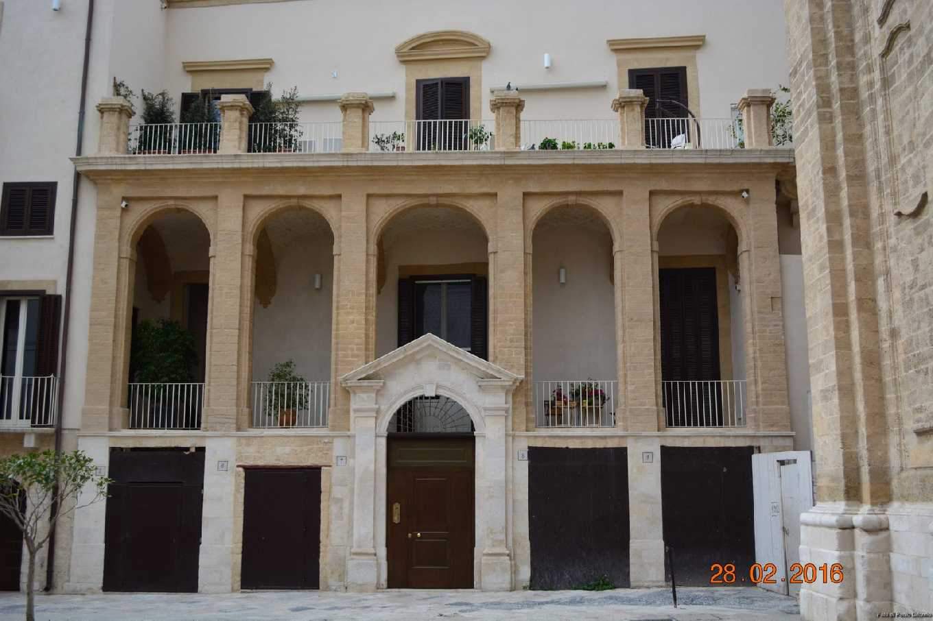 Palazzo Calò Carducci