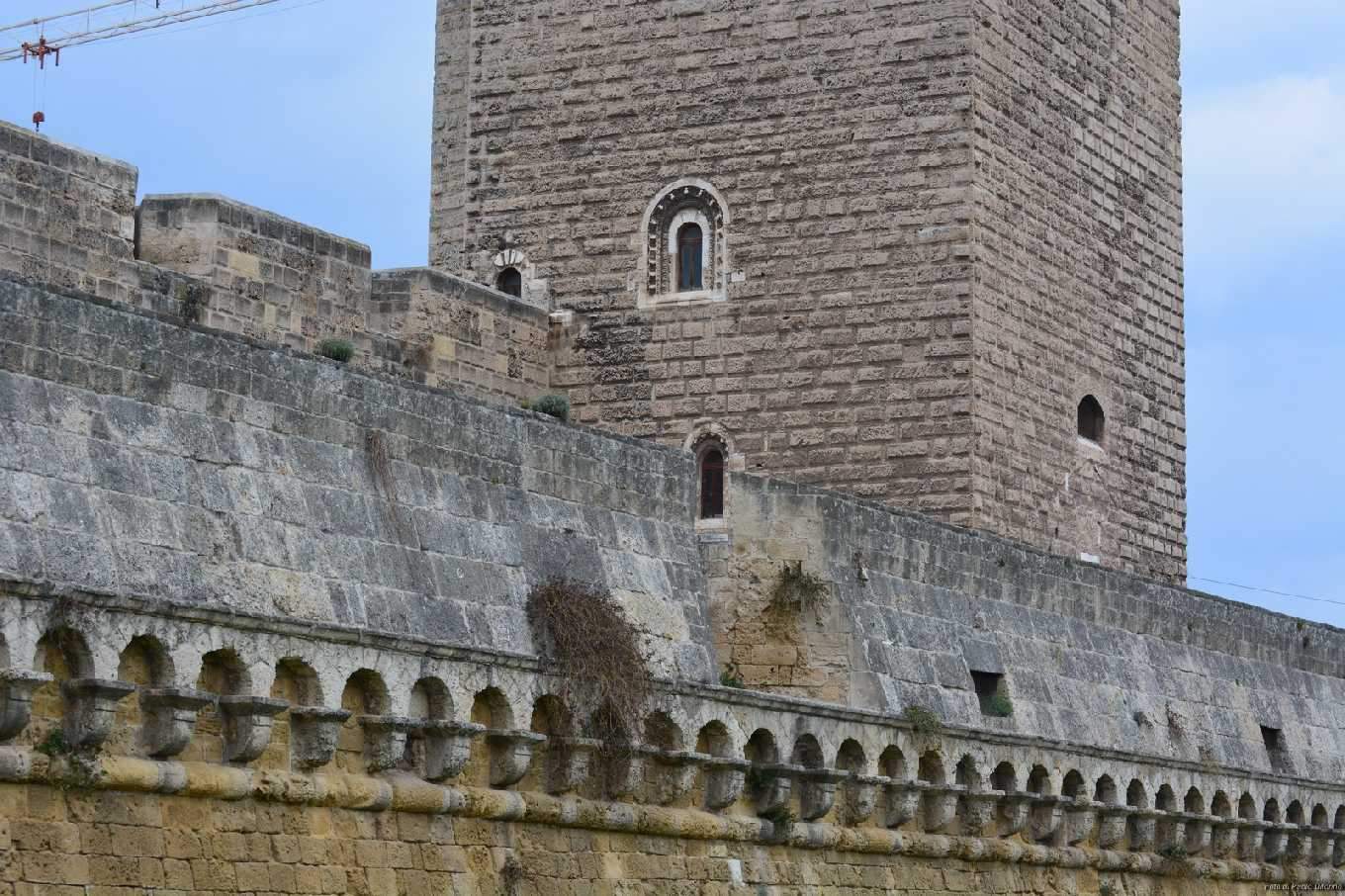 Castello Normanno-Svevo e giardini Isabella d'Aragona