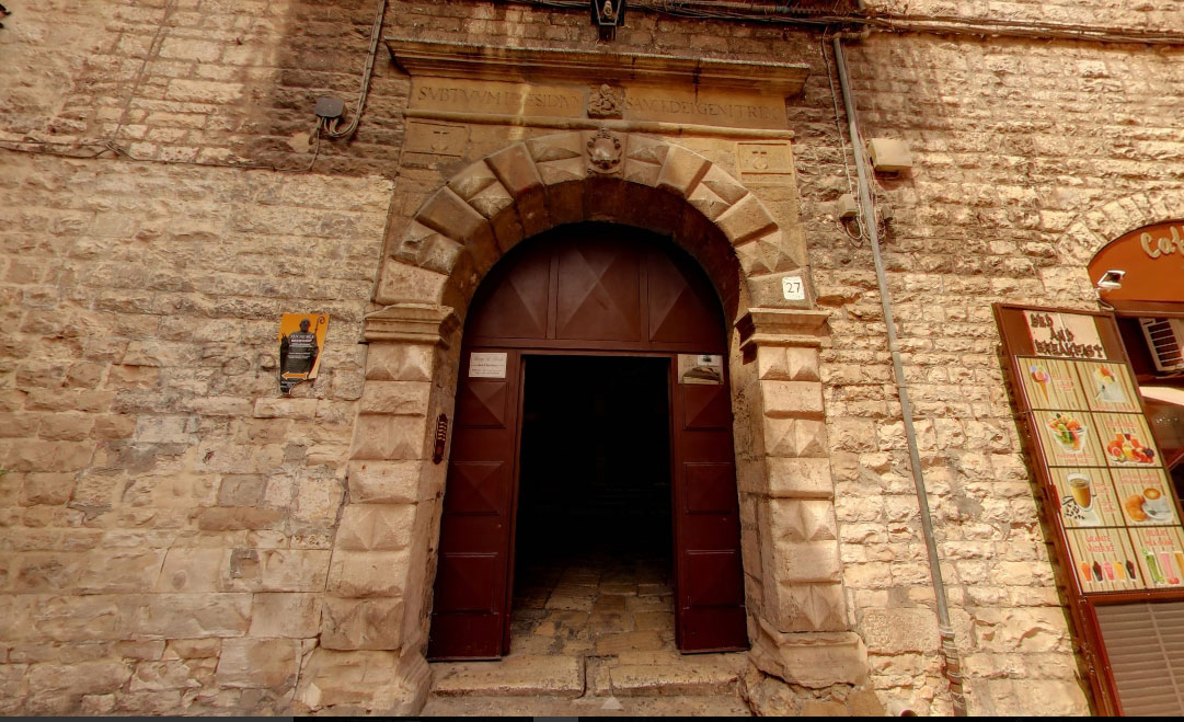 Palazzo in Strada San Luca