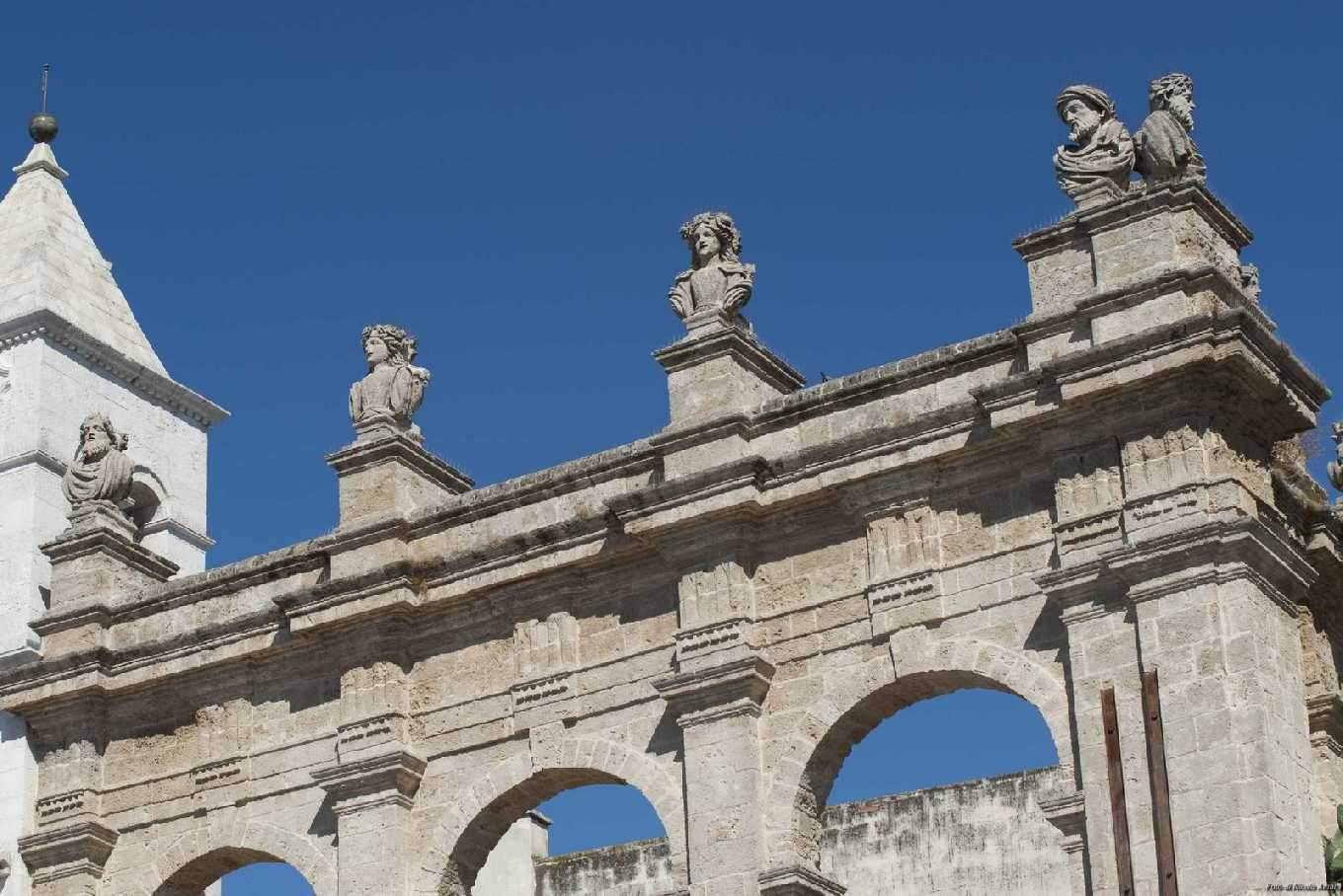 Palazzo del Sedile - Torre del Reloj
